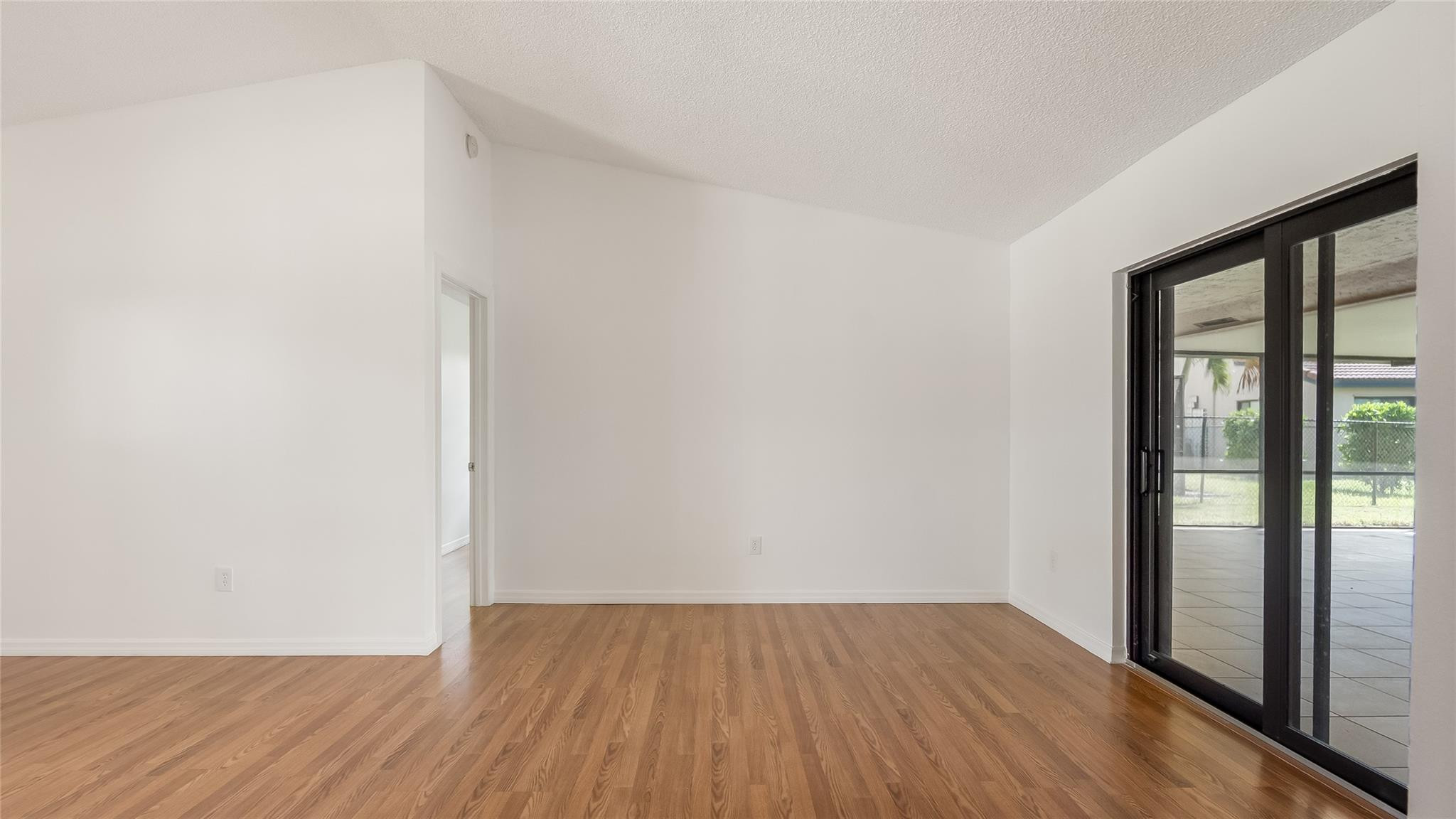 15600 Huntridge Road Davie, FL 33331 - Photo 18 of 49 Photo 18