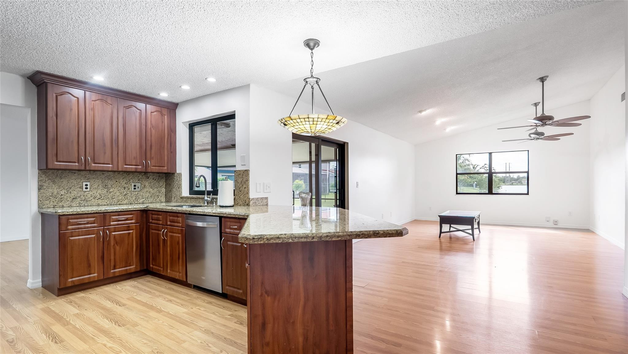 15600 Huntridge Road Davie, FL 33331 - Photo 10 of 49 Photo 10