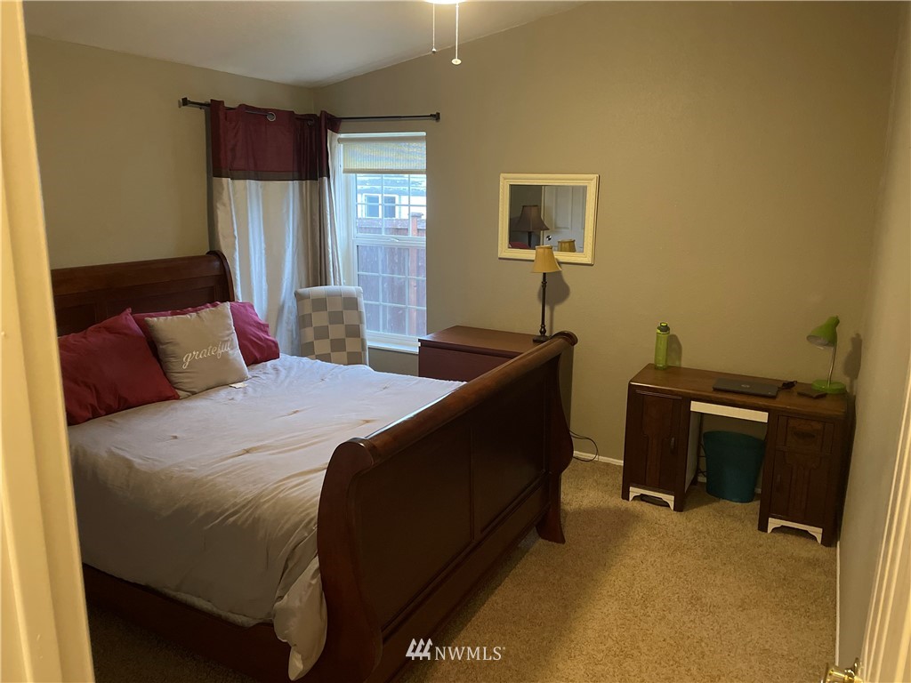 11321 Angeline Road East Bonney Lake, WA 98391 - Photo 22 of 30 Gallery Image 22