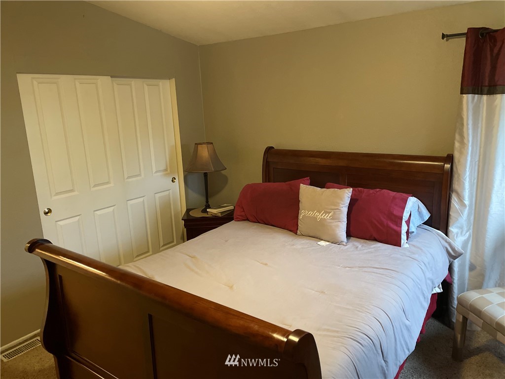 11321 Angeline Road East Bonney Lake, WA 98391 - Photo 23 of 30 Gallery Image 23