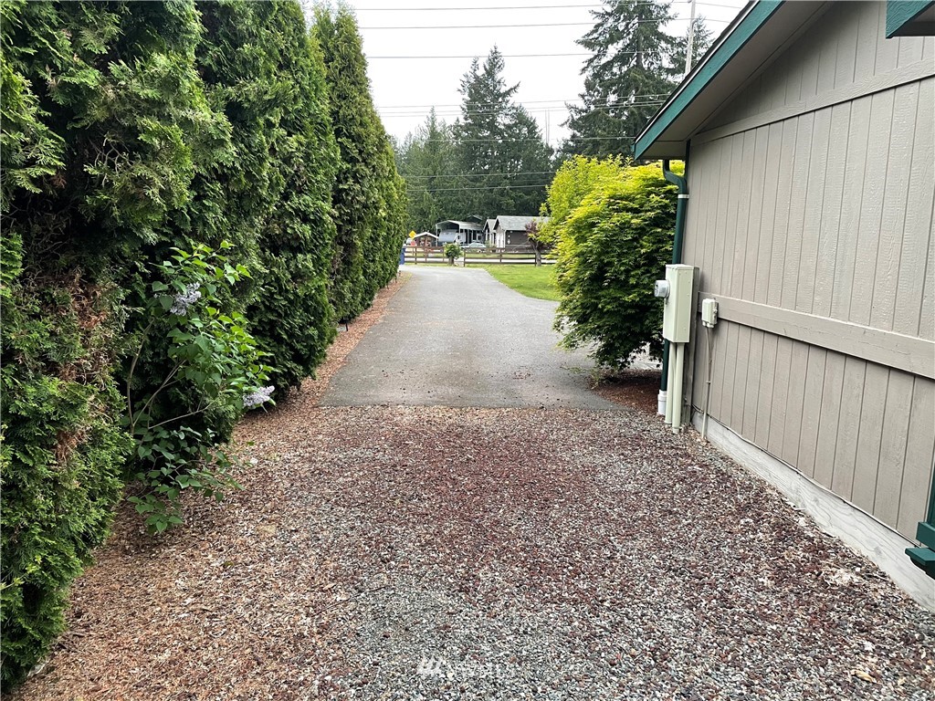 11321 Angeline Road East Bonney Lake, WA 98391 - Photo 7 of 30 Gallery Image 7