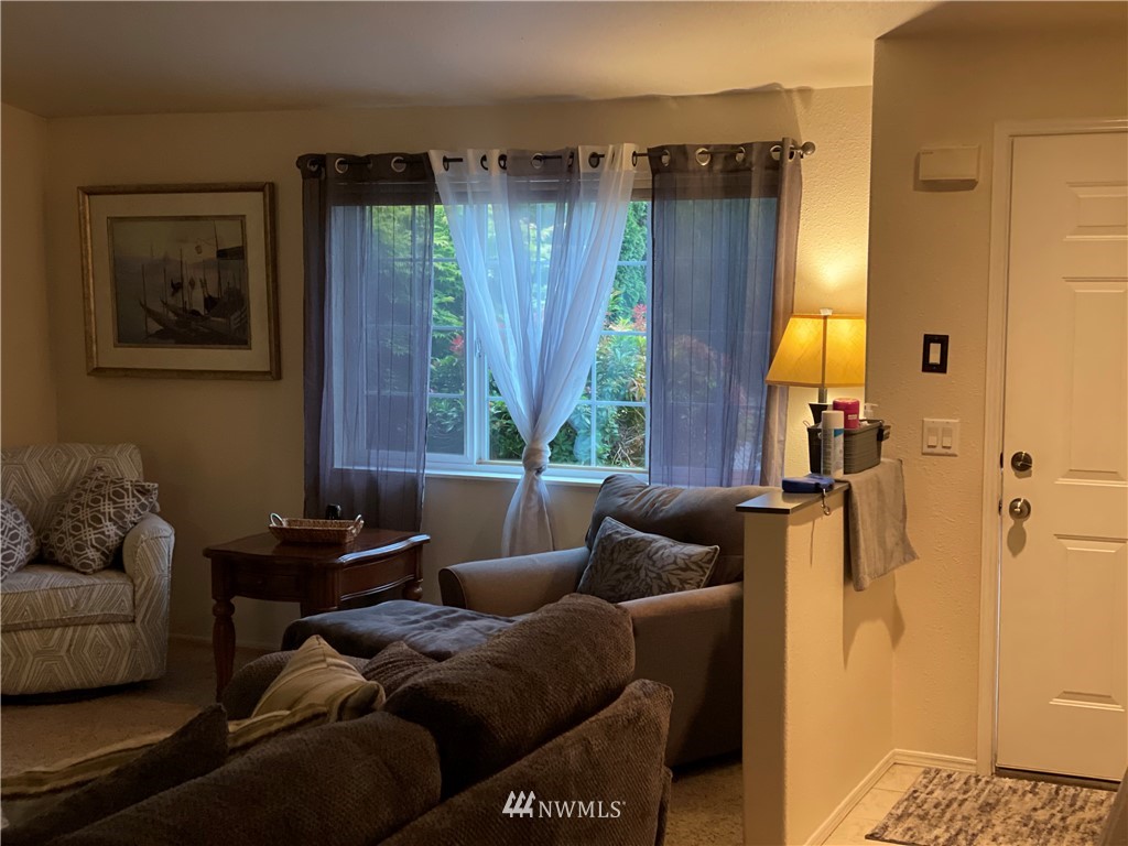 11321 Angeline Road East Bonney Lake, WA 98391 - Photo 10 of 30 Gallery Image 10