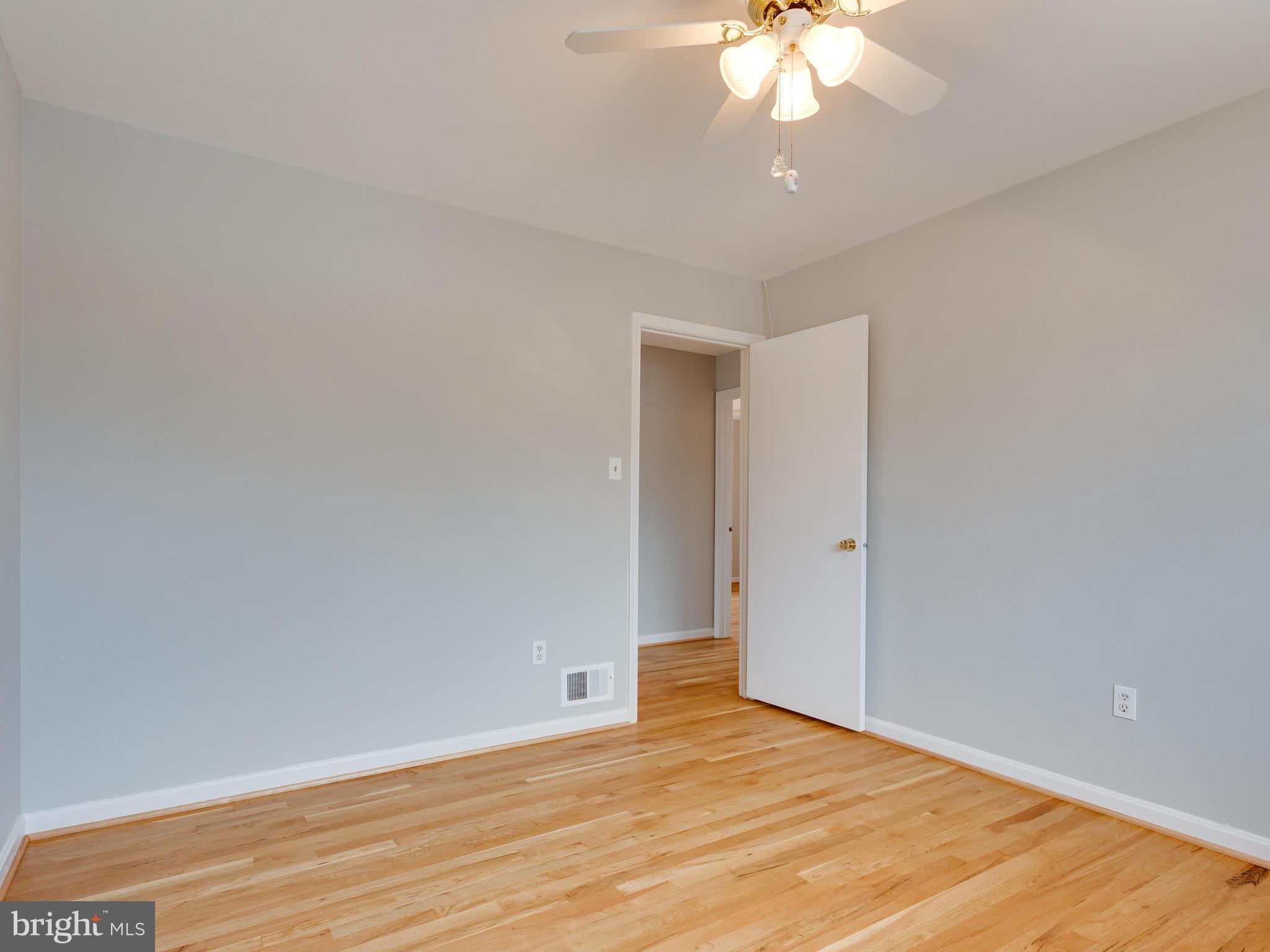 6903 Rolling Road Springfield, VA 22152 - Photo 17 of 29 Bedroom 3