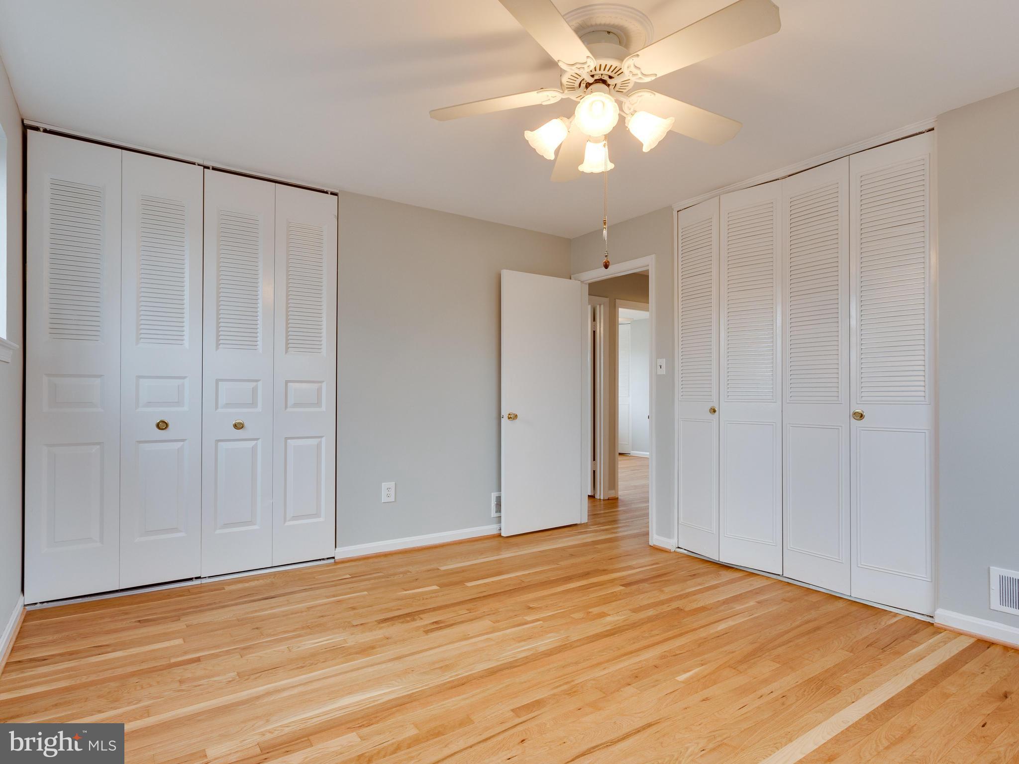 6903 Rolling Road Springfield, VA 22152 - Photo 22 of 29 Bath (Master)
