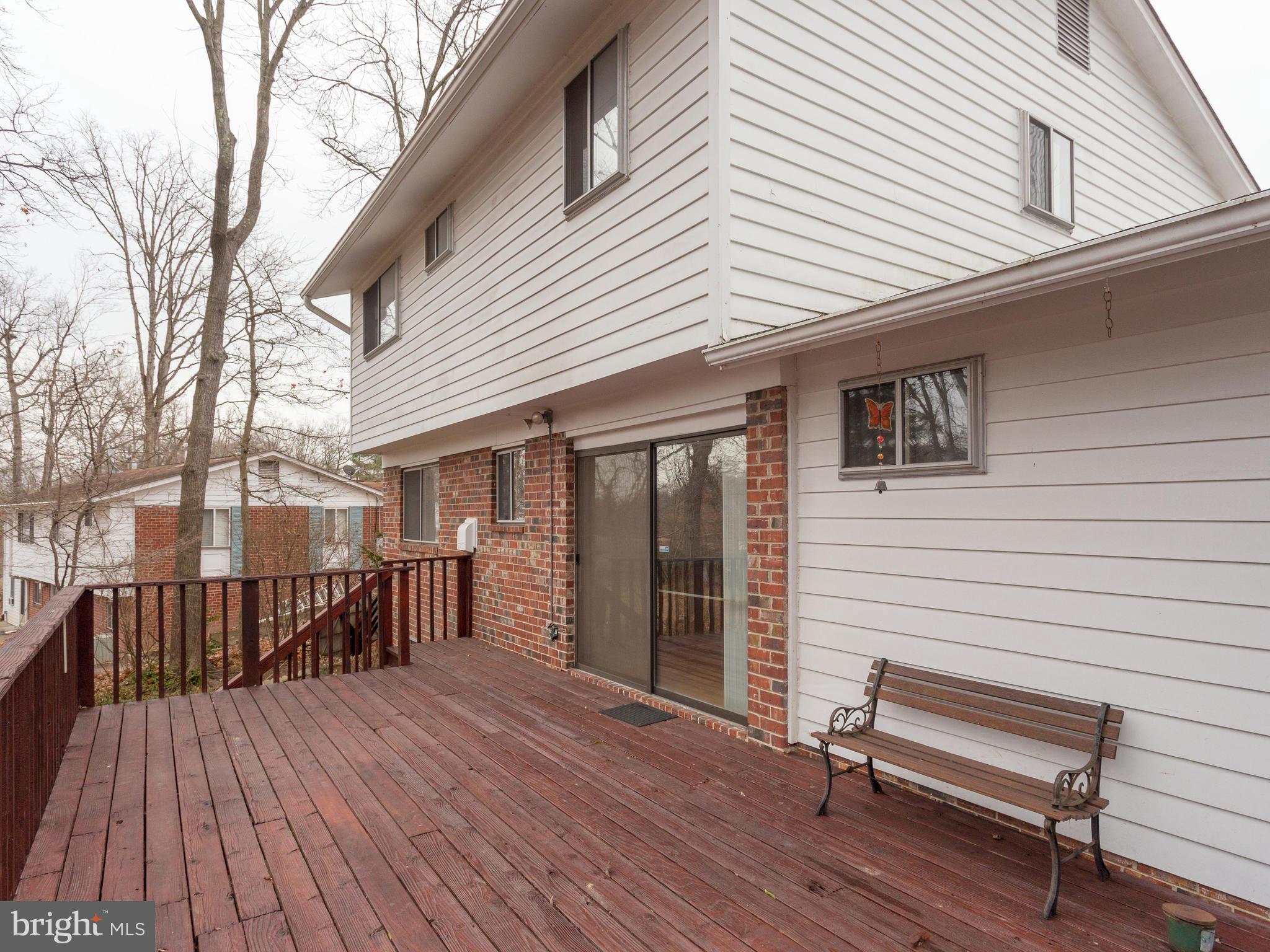 6903 Rolling Road Springfield, VA 22152 - Photo 27 of 29 Exterior (Rear)