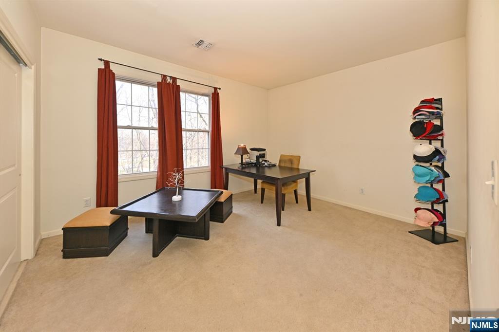 175 Rochelle Avenue, Unit 301 Rochelle Park, NJ 07662 - Photo 12 of 24