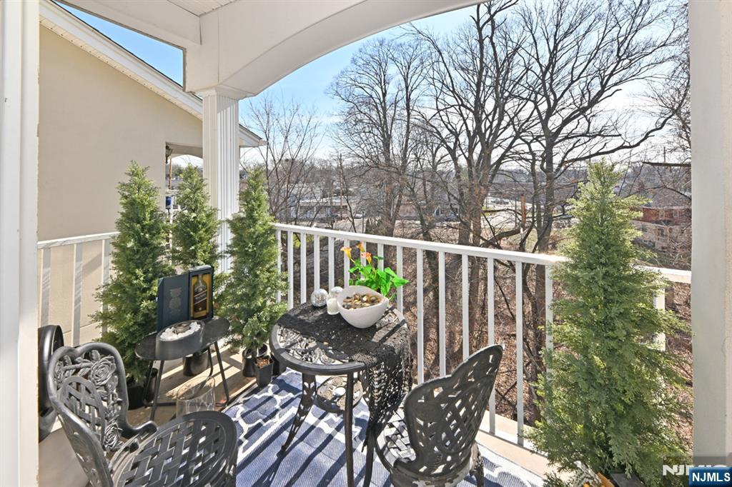 175 Rochelle Avenue, Unit 301 Rochelle Park, NJ 07662 - Photo 19 of 24