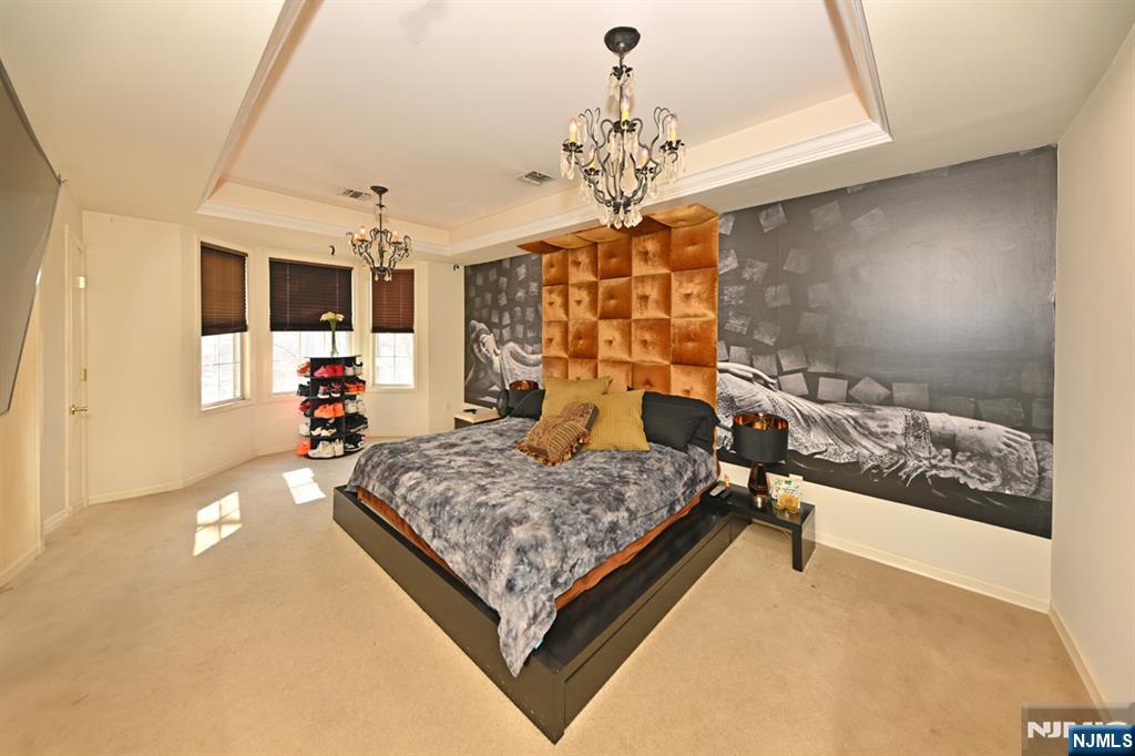 175 Rochelle Avenue, Unit 301 Rochelle Park, NJ 07662 - Photo 7 of 24