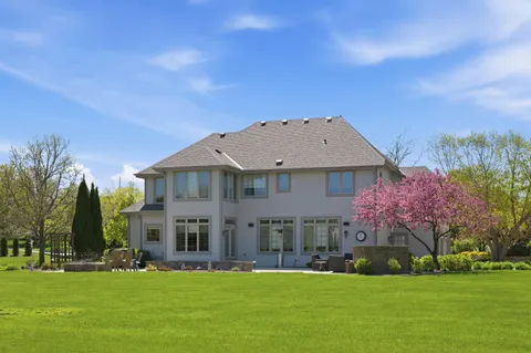 $1,298,000 | 1267 Mary Hill Circle, Hartland, WI 53029
