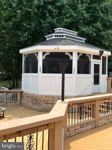 $4,900 | 5453 Mittendorff Lane, Alexandria, VA 22315