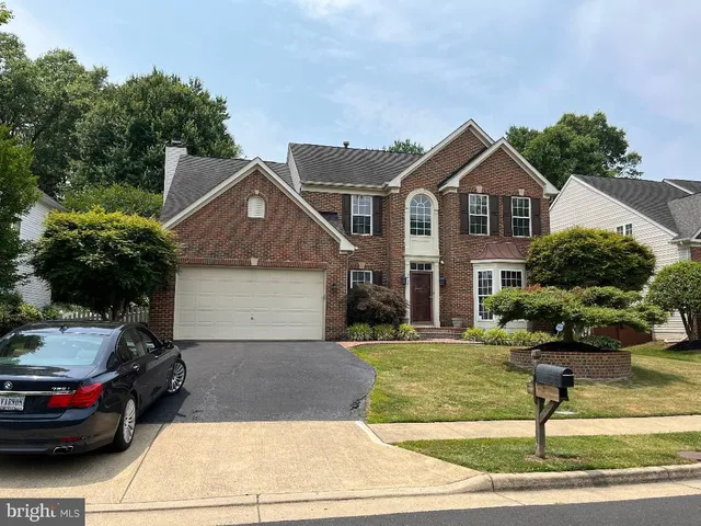 $4,900 | 5453 Mittendorff Lane, Alexandria, VA 22315