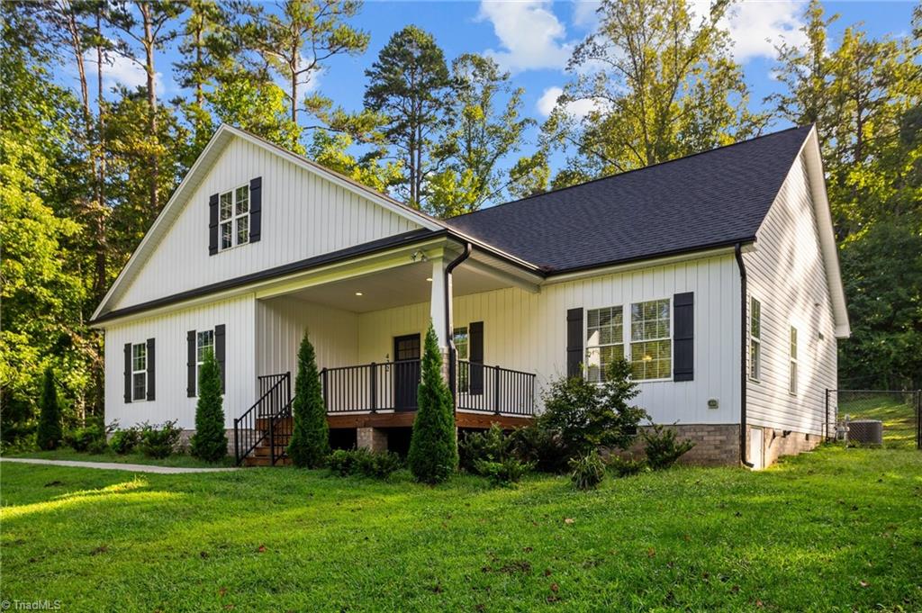 422 Brown Road King, NC 27021 - Photo 6 of 50