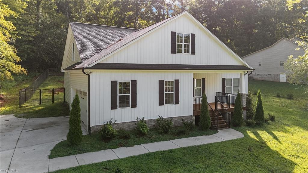 422 Brown Road King, NC 27021 - Photo 7 of 50