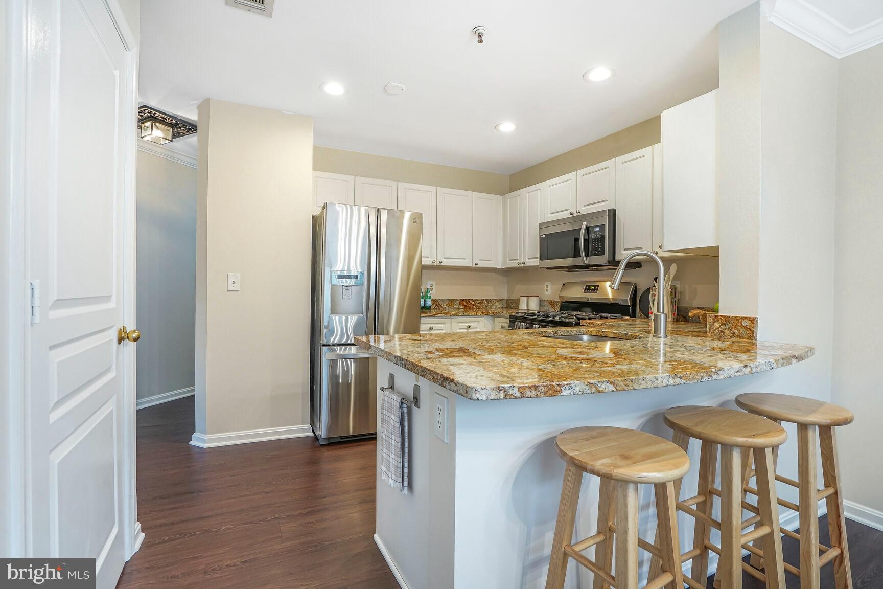 5575 Seminary Road, Unit 213 Falls Church, VA 22041 - Photo 19 of 77 Open Concept Kitchen - Perfect for Entertaining!