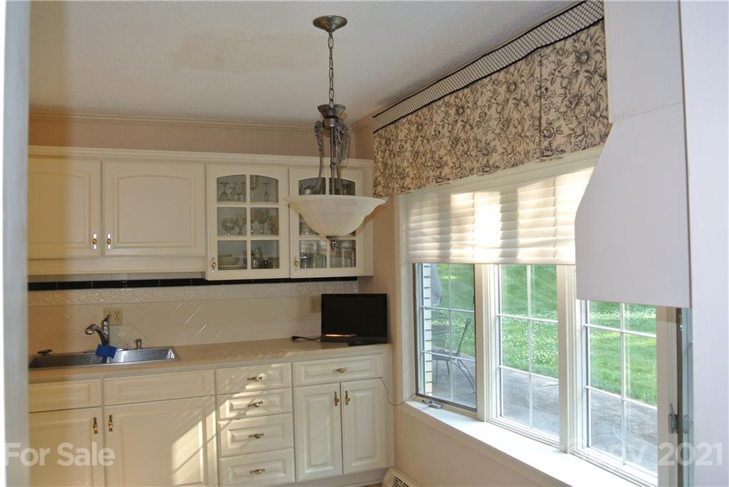 348 Ivy Drive Rutherfordton, NC 28139 - Photo 10 of 13 Gallery Image 10