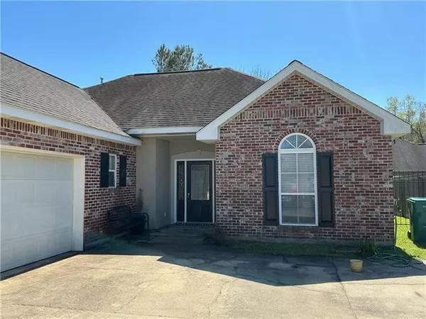$1,750 | 18852 Mackie Court, Ponchatoula, LA 70454