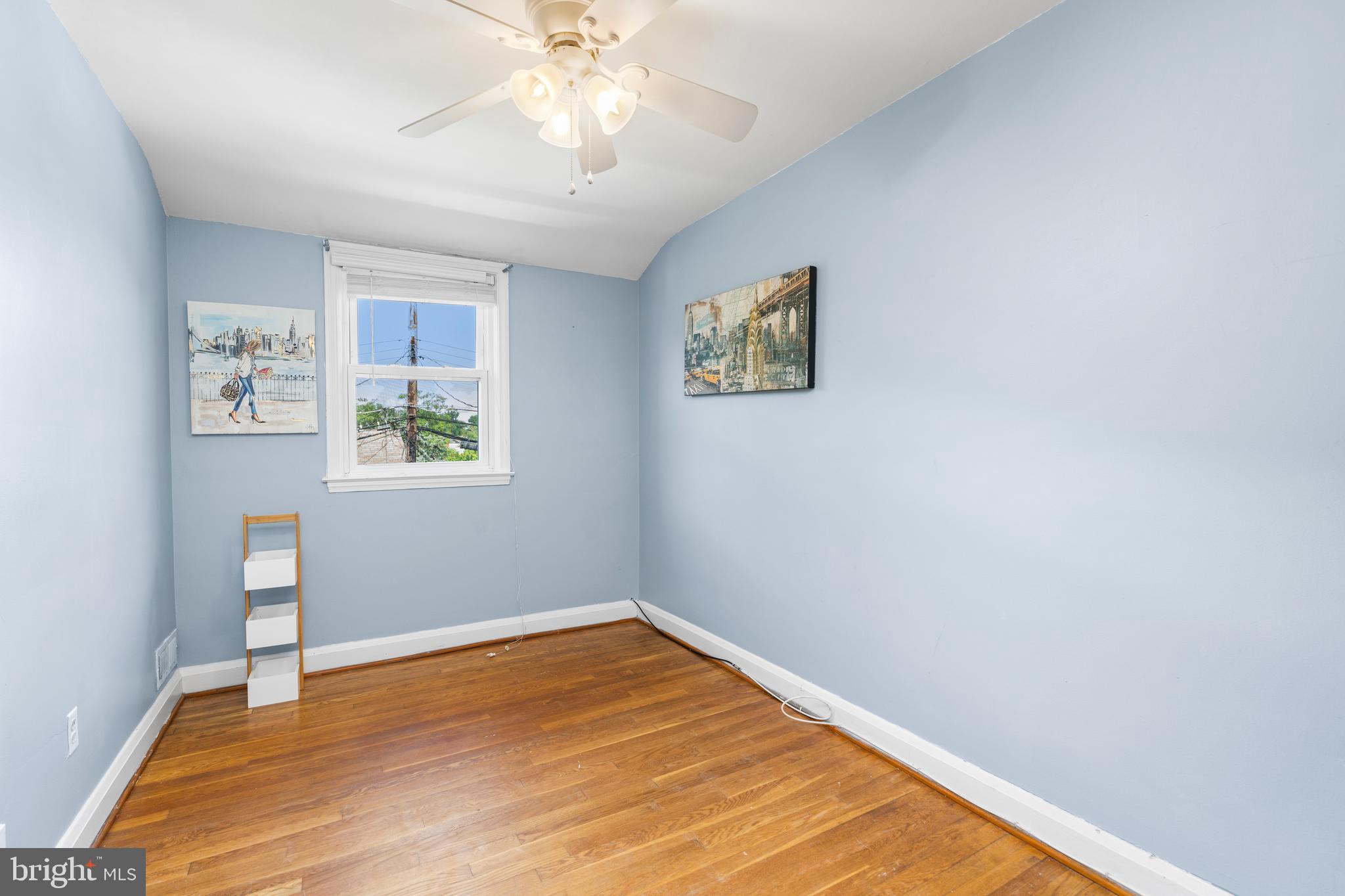 1606 Loch Ness Road Baltimore, MD 21286 - Photo 20 of 36 a view of empty room with wooden floor