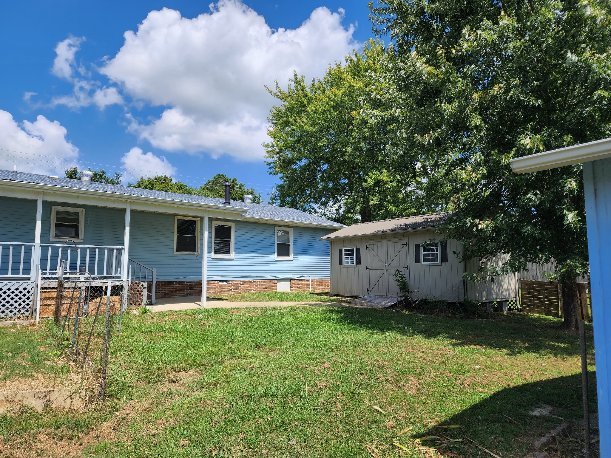 514 West Point Road Lawrenceburg, TN 38464 - Photo 23 of 25 a view of a house with a yard