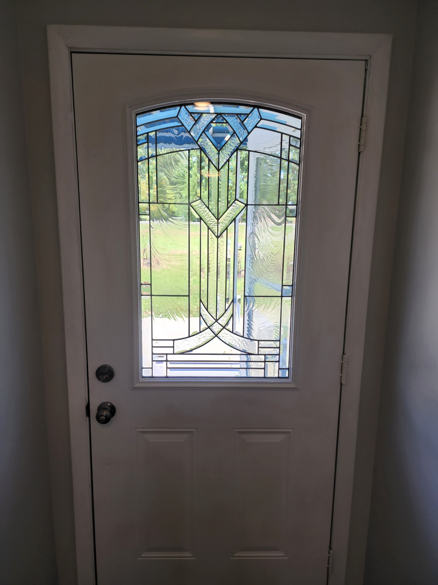 514 West Point Road Lawrenceburg, TN 38464 - Photo 4 of 25 a bathroom with a large window