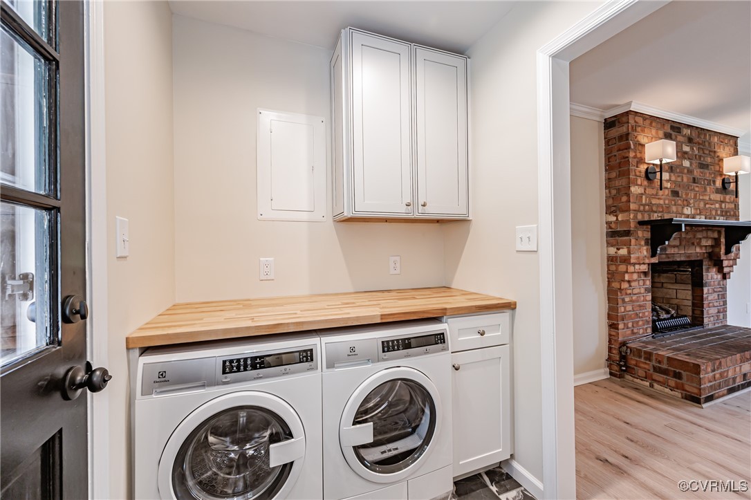 16120 Rowlett Road Chesterfield, VA 23838 - Photo 17 of 25 a utility room with dryer and washer