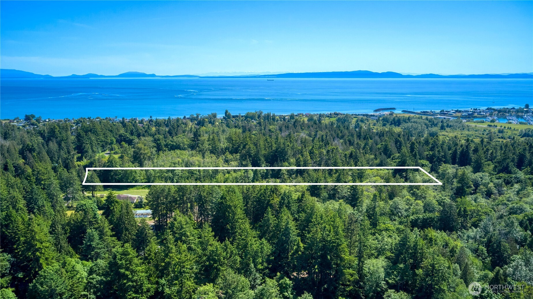 6-acres South Beach Road Point Roberts, WA 98281 - Photo 5 of 20 a view of a city