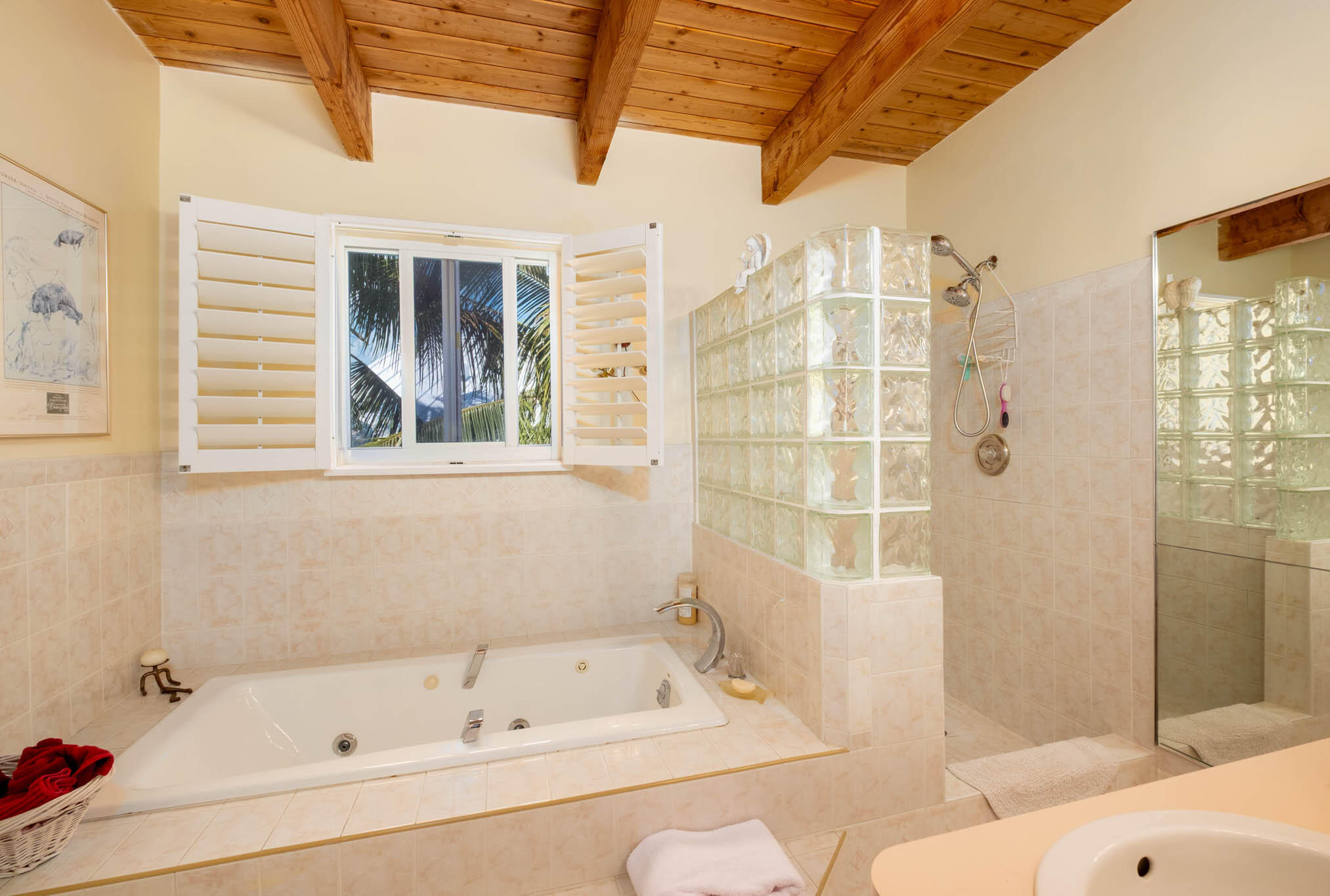 149 Lake Road Tavernier, FL 33070 - Photo 39 of 59 Primary bath