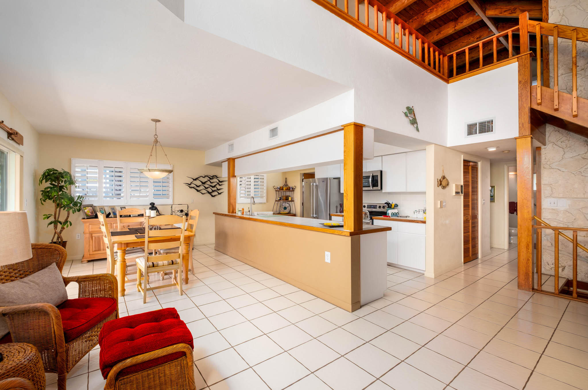 149 Lake Road Tavernier, FL 33070 - Photo 52 of 59 Living area