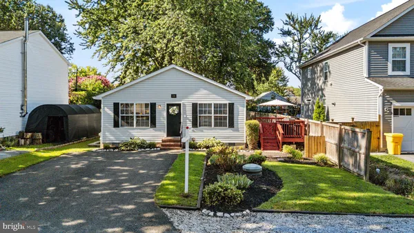 $465,000 | 205 Linden Avenue, Edgewater, MD 21037