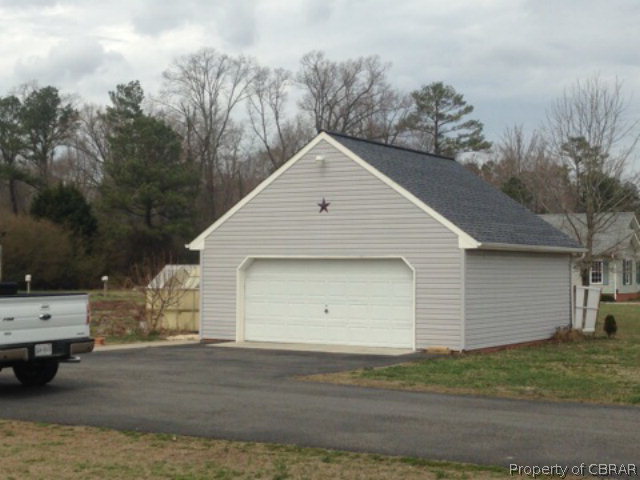 19 Twin Oaks Road Water View, VA 23180 - Photo 10 of 11 Gallery Image 10