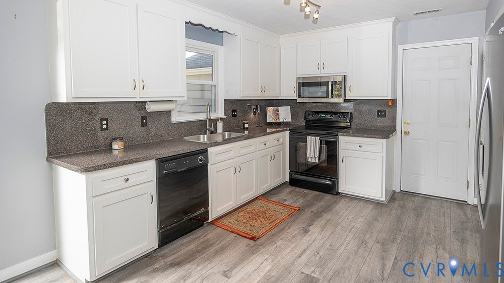 526 Watch Hill Road Midlothian, VA 23114 - Photo 18 of 44