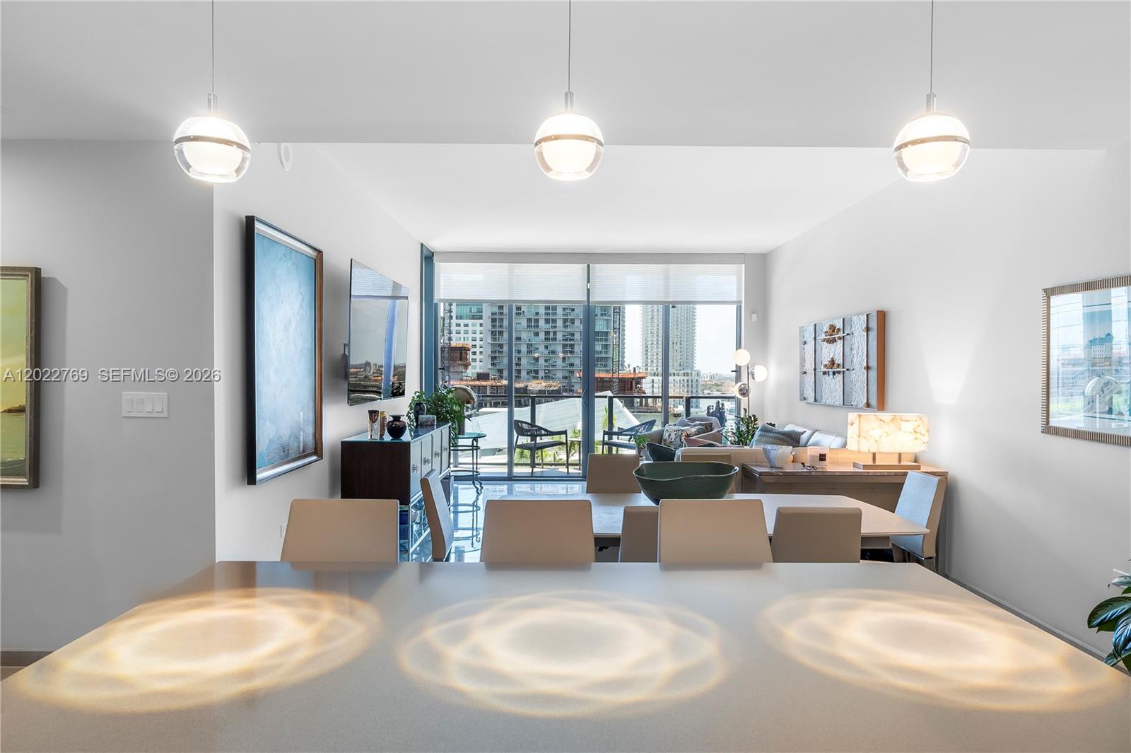 68 Southeast 6th Street, Unit 810 Miami, FL 33131 - Photo 5 of 33