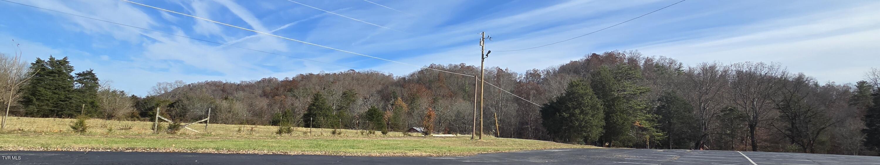 355 North Austin Springs Road Piney Flats, TN 37686 - Photo 4 of 27 2