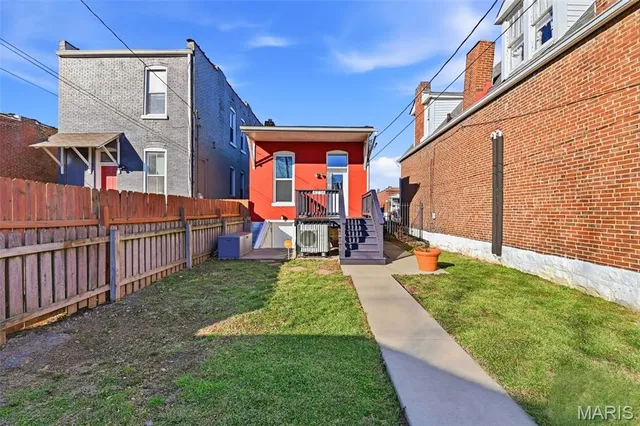 $296,000 | 4236 Swan Avenue, St. Louis, MO 63110