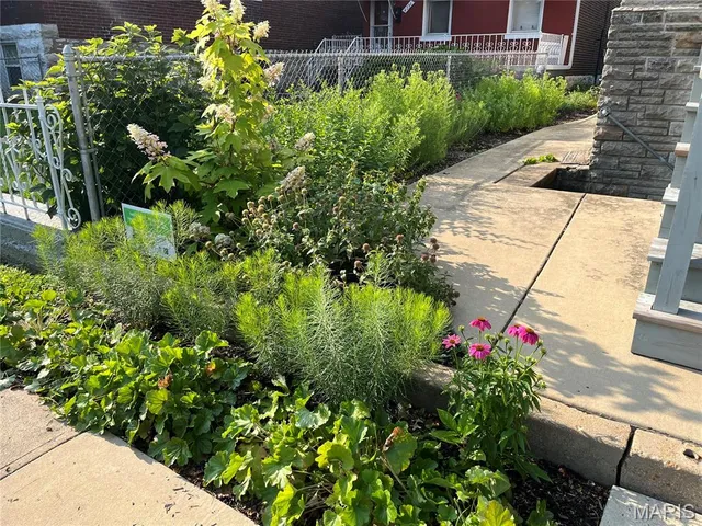 $296,000 | 4236 Swan Avenue, St. Louis, MO 63110