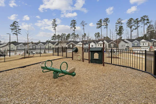 $2,800 | 161 Cabernet Drive, Chapel Hill, NC 27516