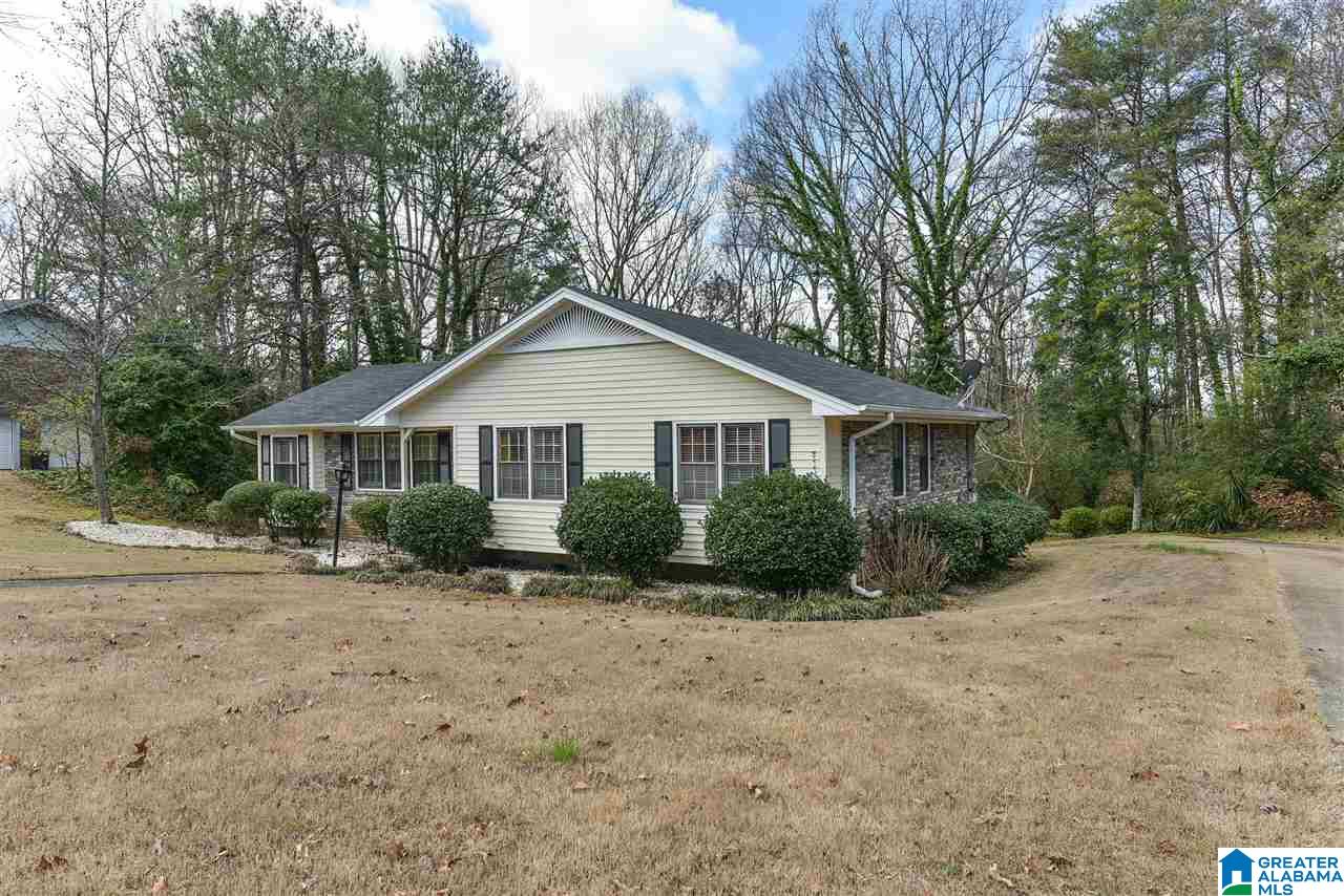 808 Rockingham Road Birmingham, AL 35235 - Photo 2 of 50
