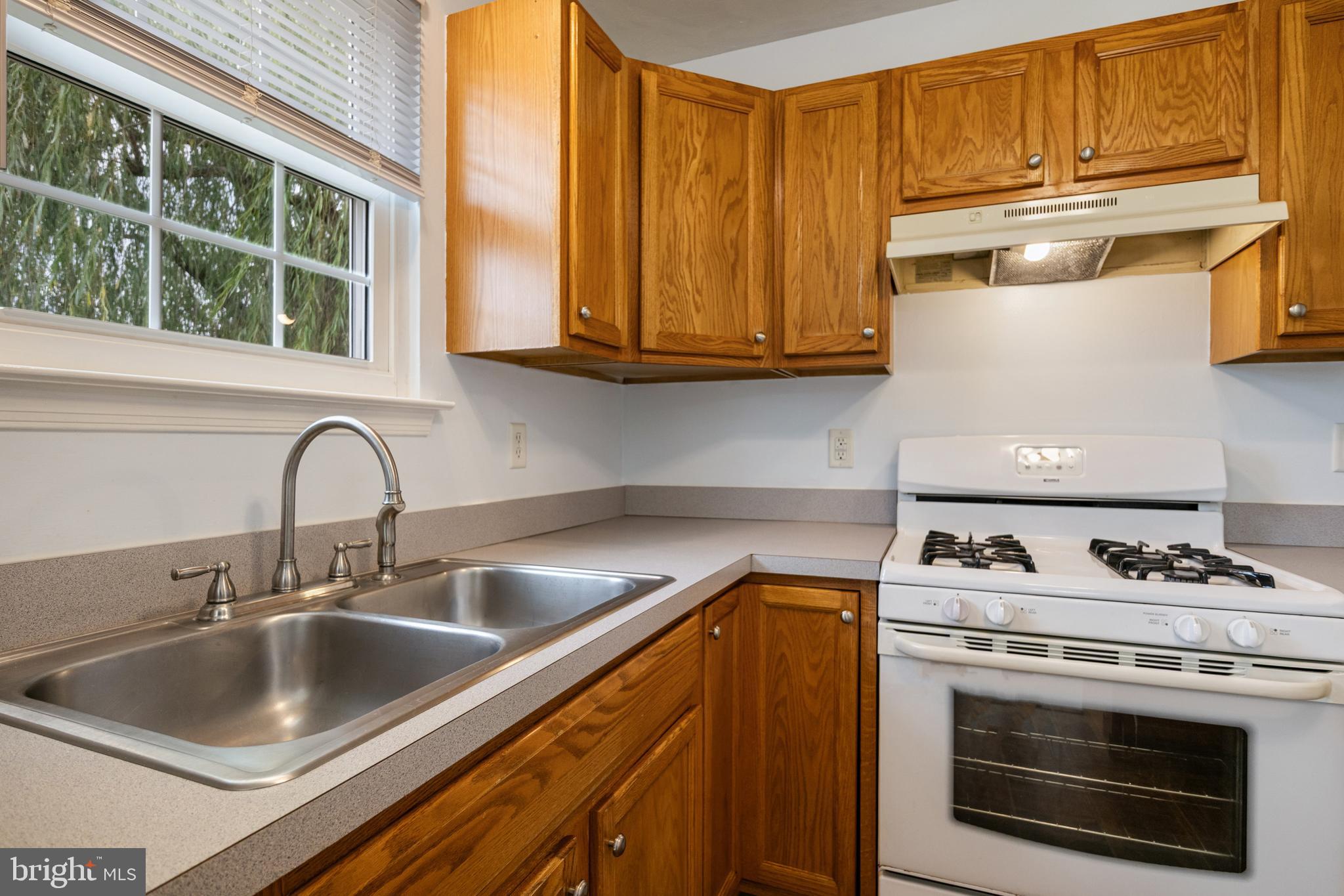 4013 Somerset Road Dover, PA 17315 - Photo 11 of 39 Gallery Image 11