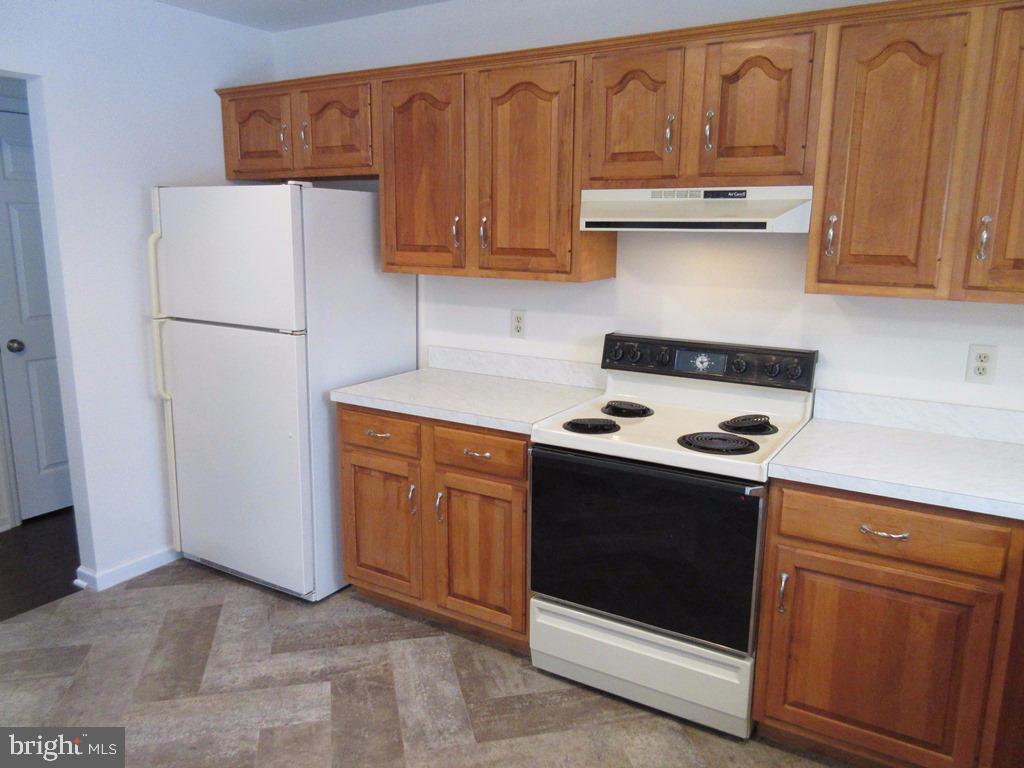 10 Brian Drive Lititz, PA 17543 - Photo 14 of 32