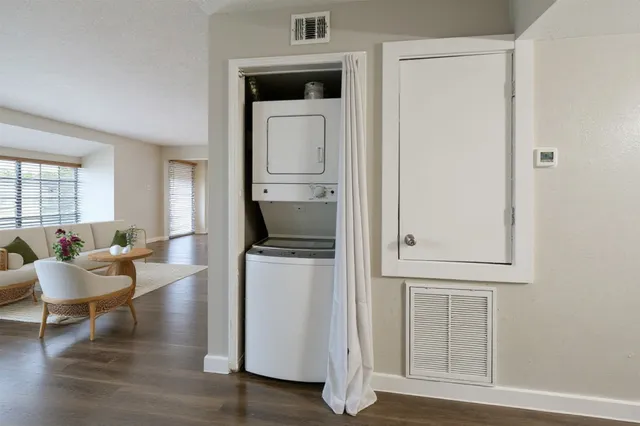 $1,795 | 12633 Memorial Drive, Unit 176, Houston, TX 77024