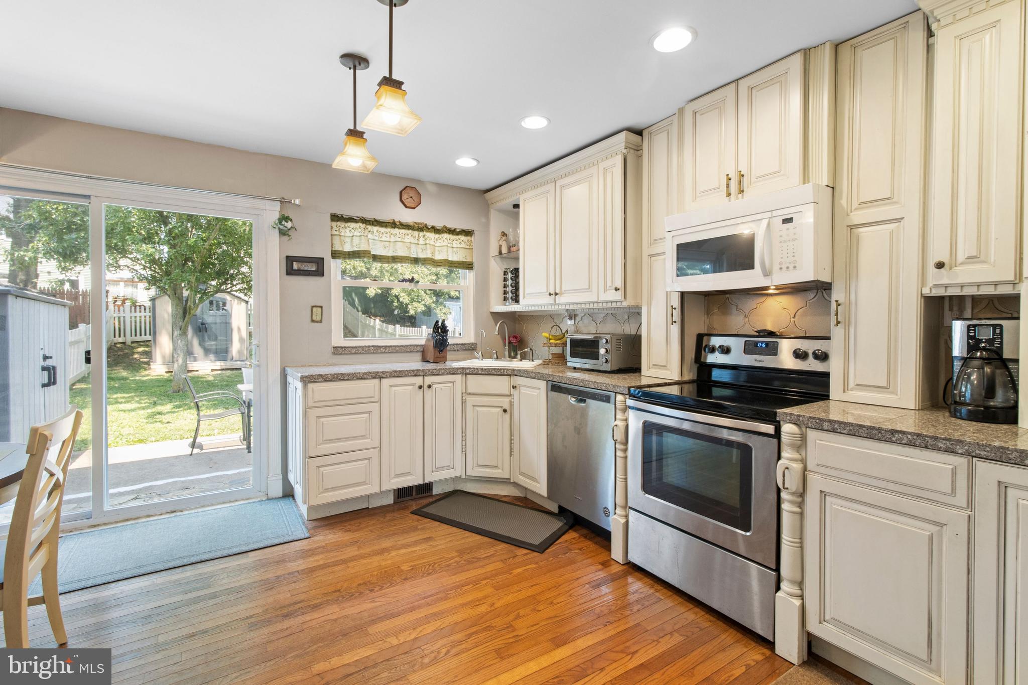 19 School Road Horsham, PA 19044 - Photo 8 of 25 Gallery Image 8