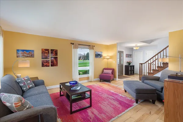 $649,000 | 208 South Birchwood Drive, Naperville, IL 60540