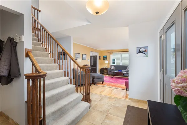 $649,000 | 208 South Birchwood Drive, Naperville, IL 60540