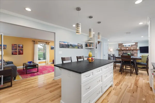$649,000 | 208 South Birchwood Drive, Naperville, IL 60540