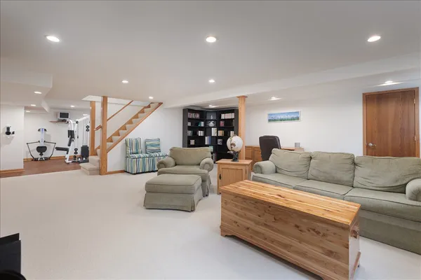 $649,000 | 208 South Birchwood Drive, Naperville, IL 60540