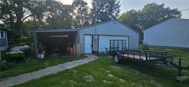 $39,900 | 501 Erwin Street, Urich, MO 64788