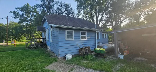 $39,900 | 501 Erwin Street, Urich, MO 64788