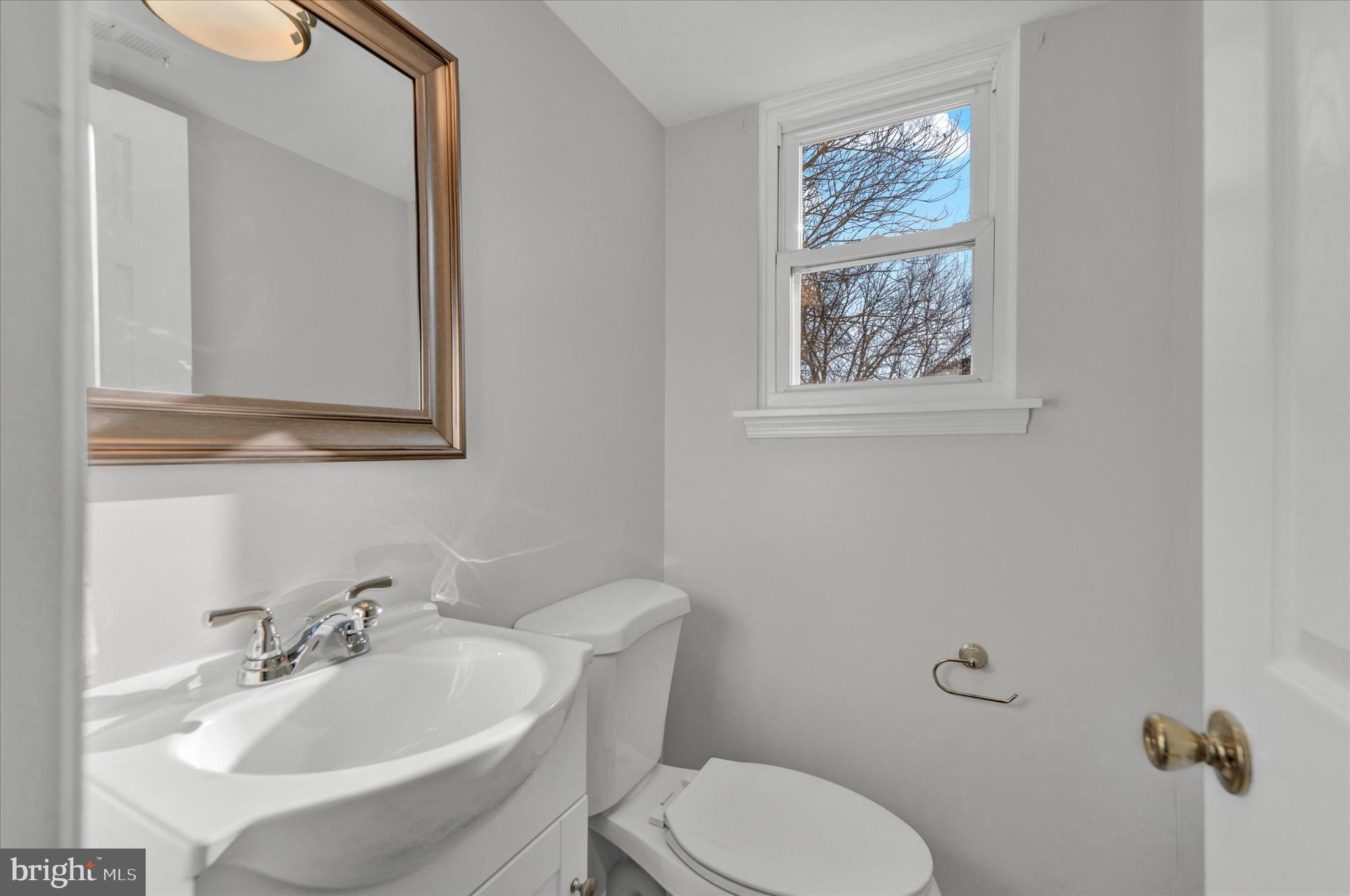 424 Falcon Road Norristown, PA 19403 - Photo 12 of 27 Gallery Image 12
