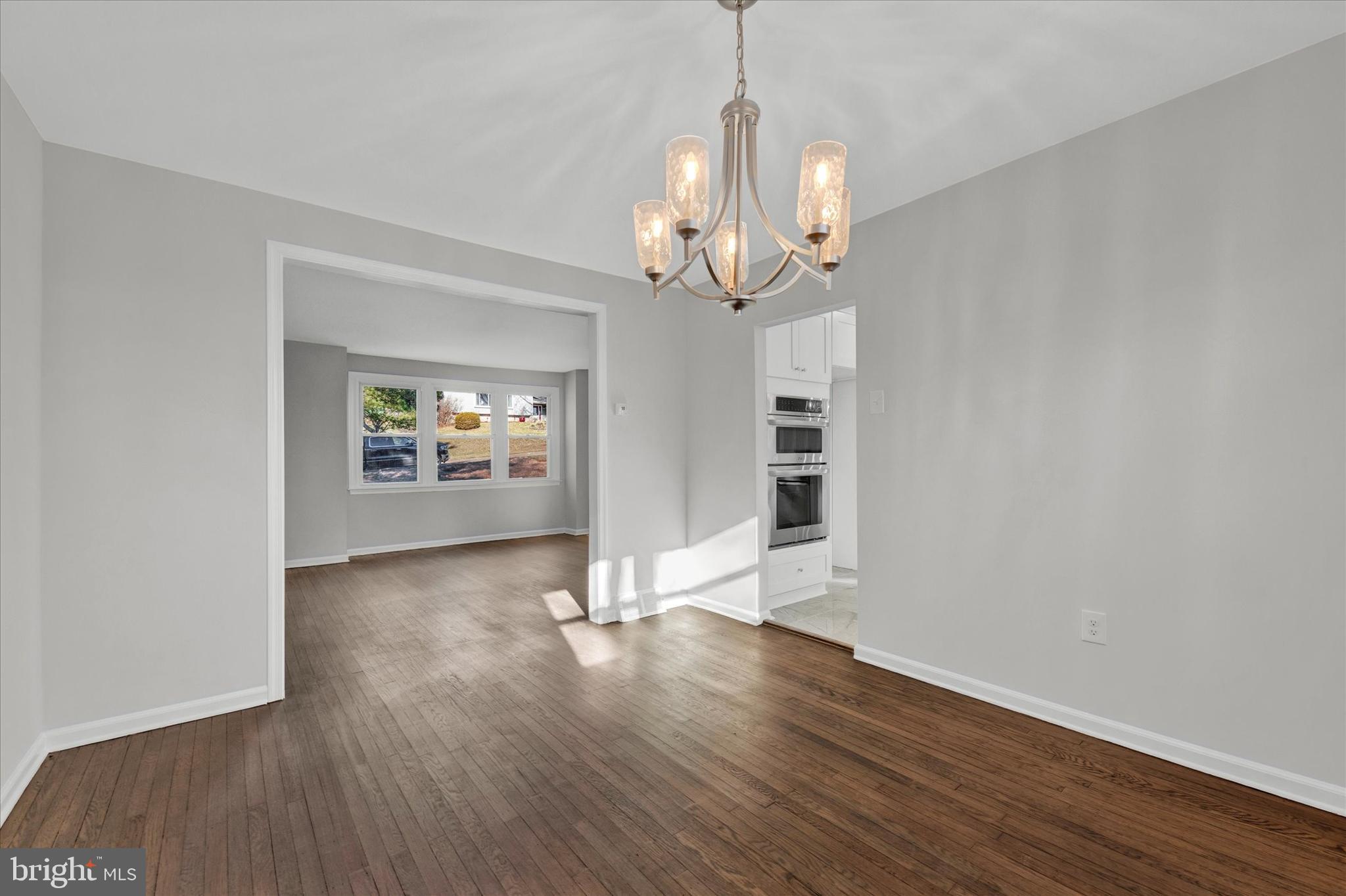 424 Falcon Road Norristown, PA 19403 - Photo 5 of 27 Gallery Image 5