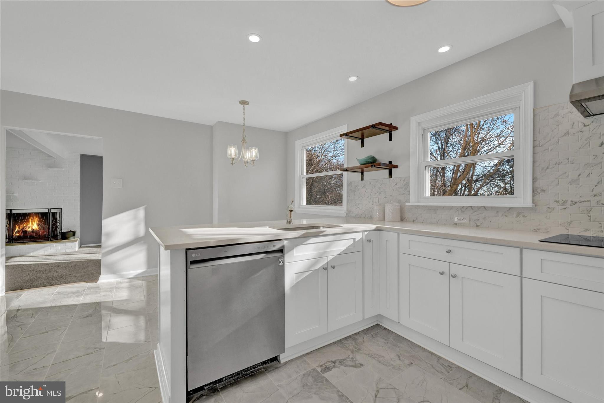 424 Falcon Road Norristown, PA 19403 - Photo 7 of 27 Gallery Image 7