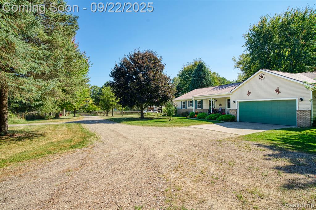 9511 West Allen Road Fowlerville, MI 48836 - Photo 2 of 98